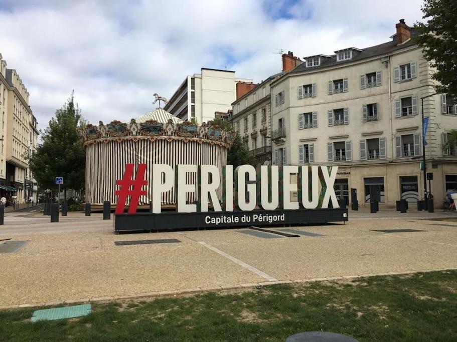 L'Entre-Deux Villa Perigueux Exterior photo